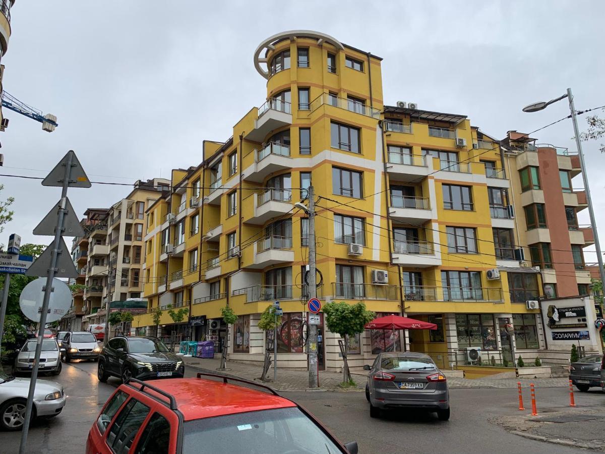 Niko'S Deluxe Apartment Sofia Exterior photo